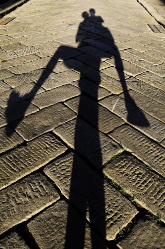 Rainer Lenga Tragender-Schatten 